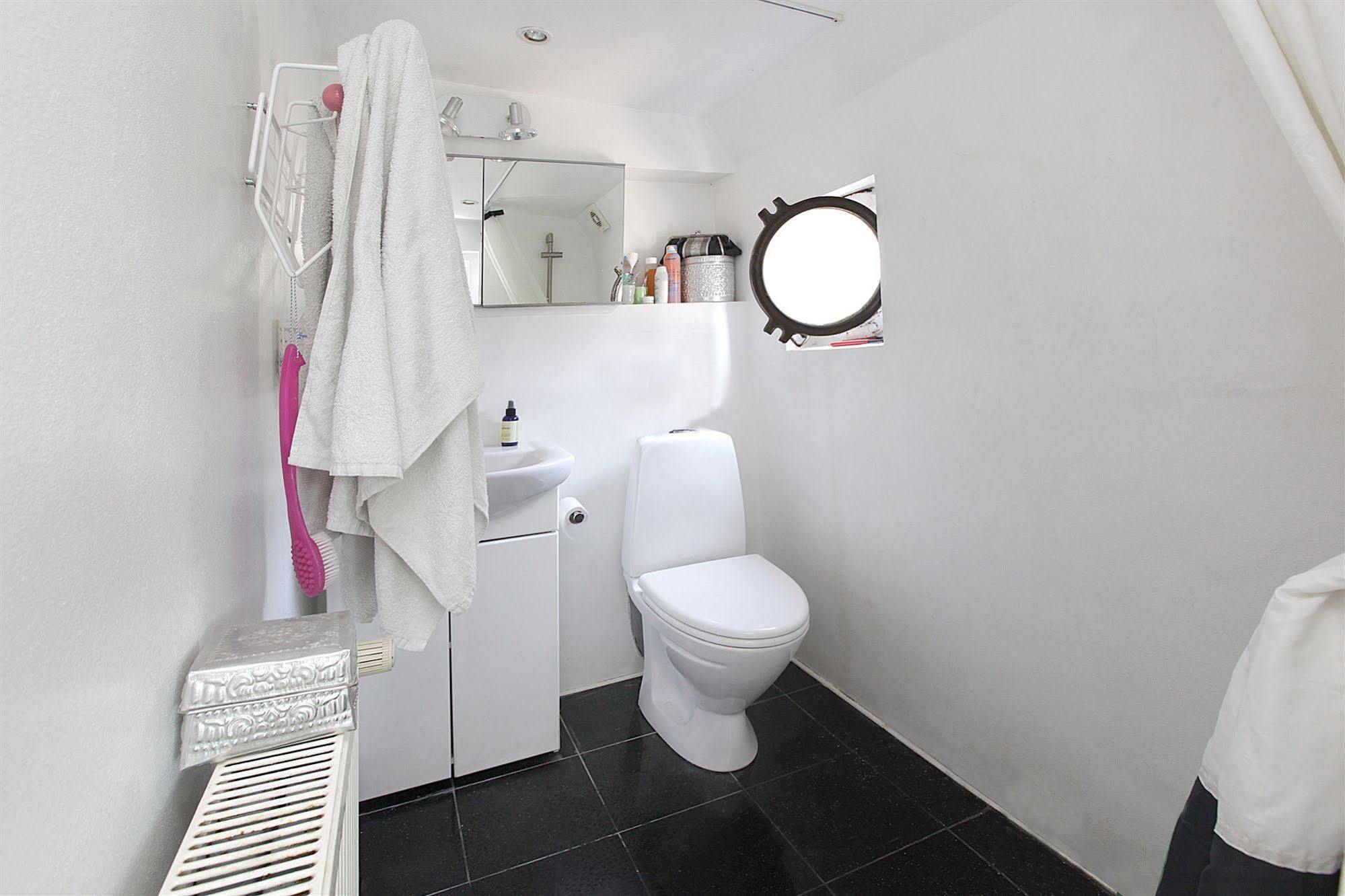 Copenhagen Houseboat Hotel Zewnętrze zdjęcie
