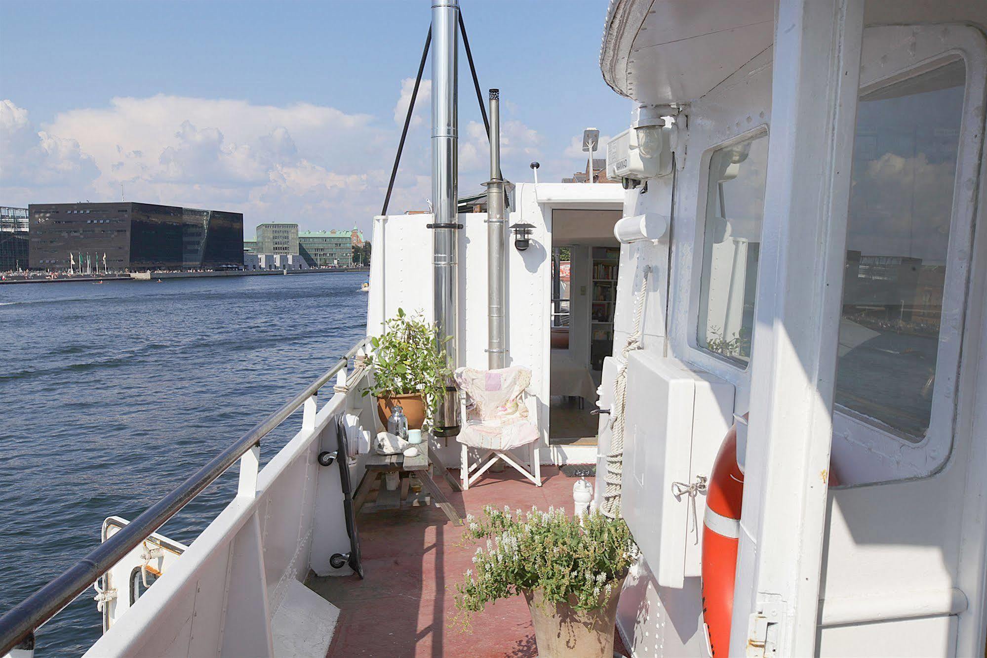 Copenhagen Houseboat Hotel Zewnętrze zdjęcie