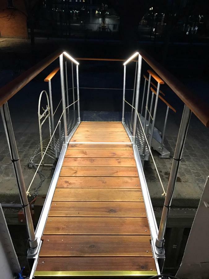 Copenhagen Houseboat Hotel Zewnętrze zdjęcie